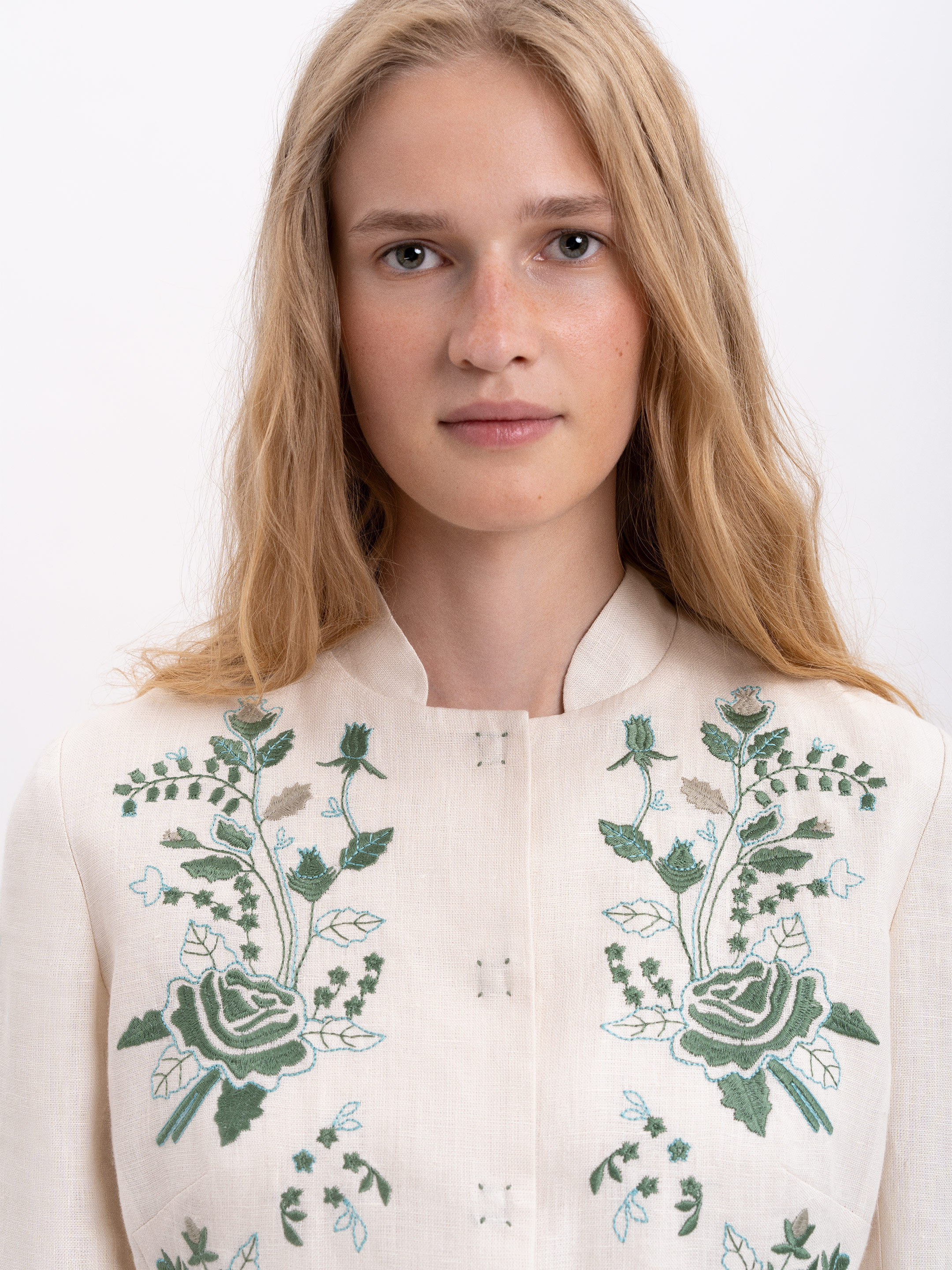 Linen embroidered jacket of milk color «Adoxa» photo