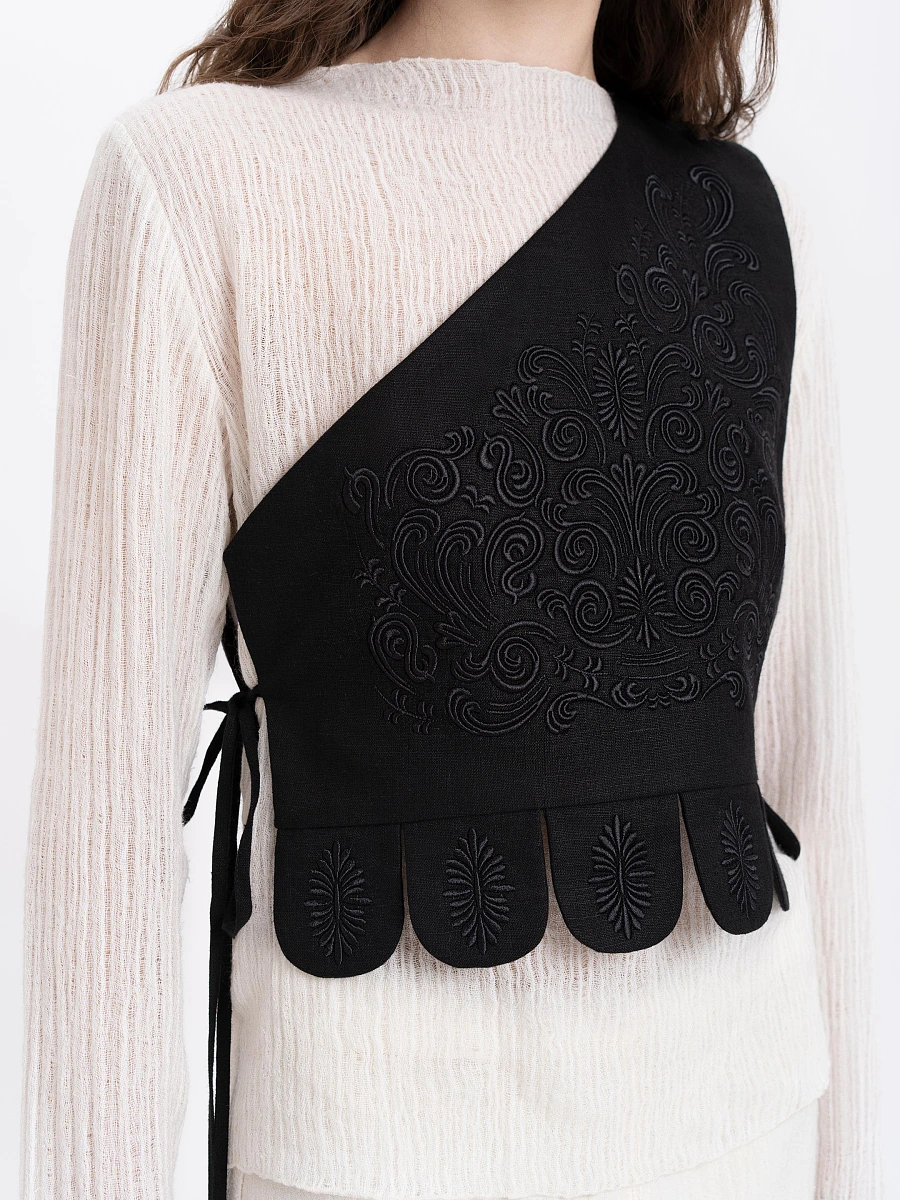 Asymmetric vest with red embroidery in tone "Osiayna" — Black
