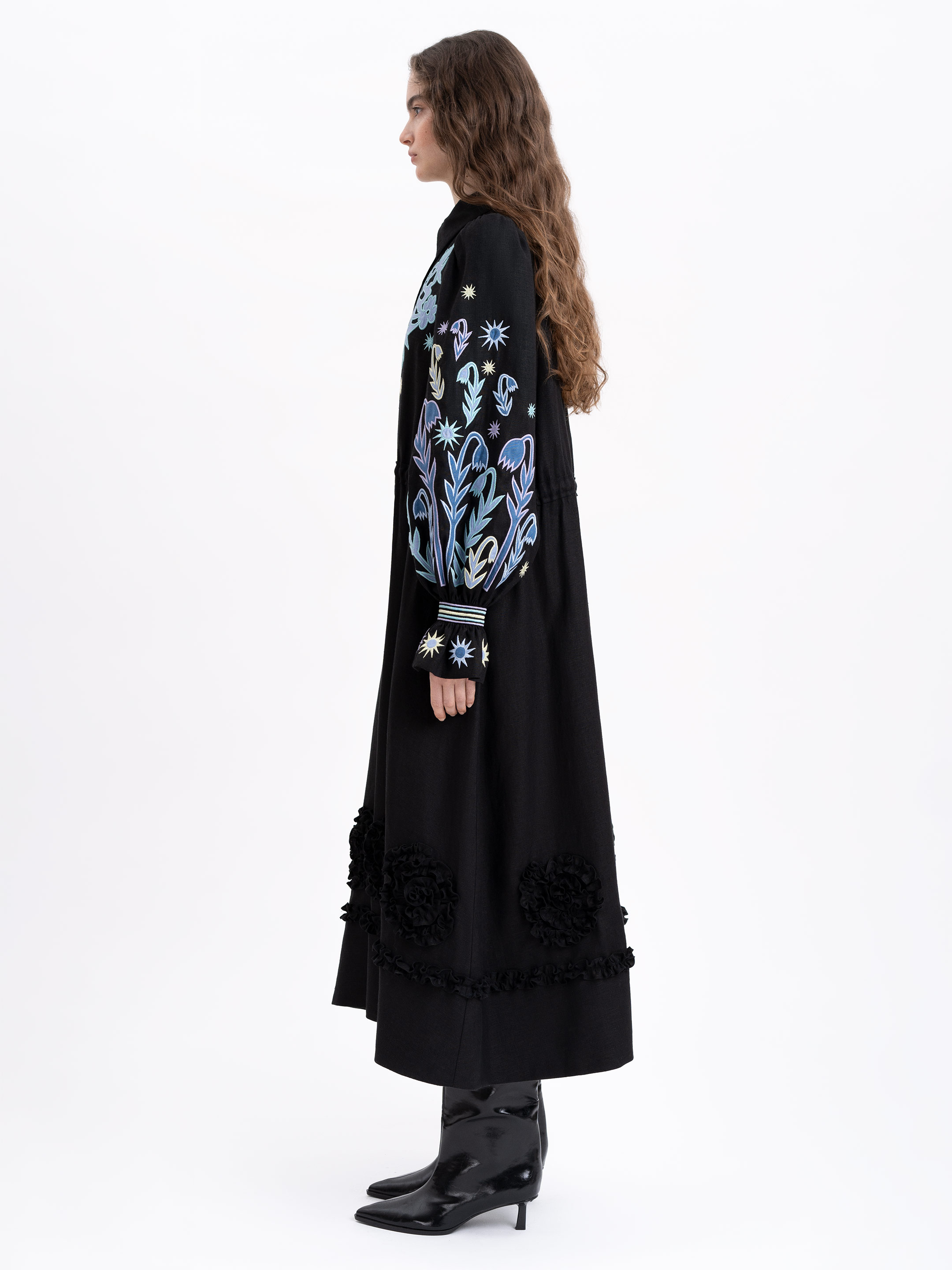 Long embroidered black dress "Pivnich" choose