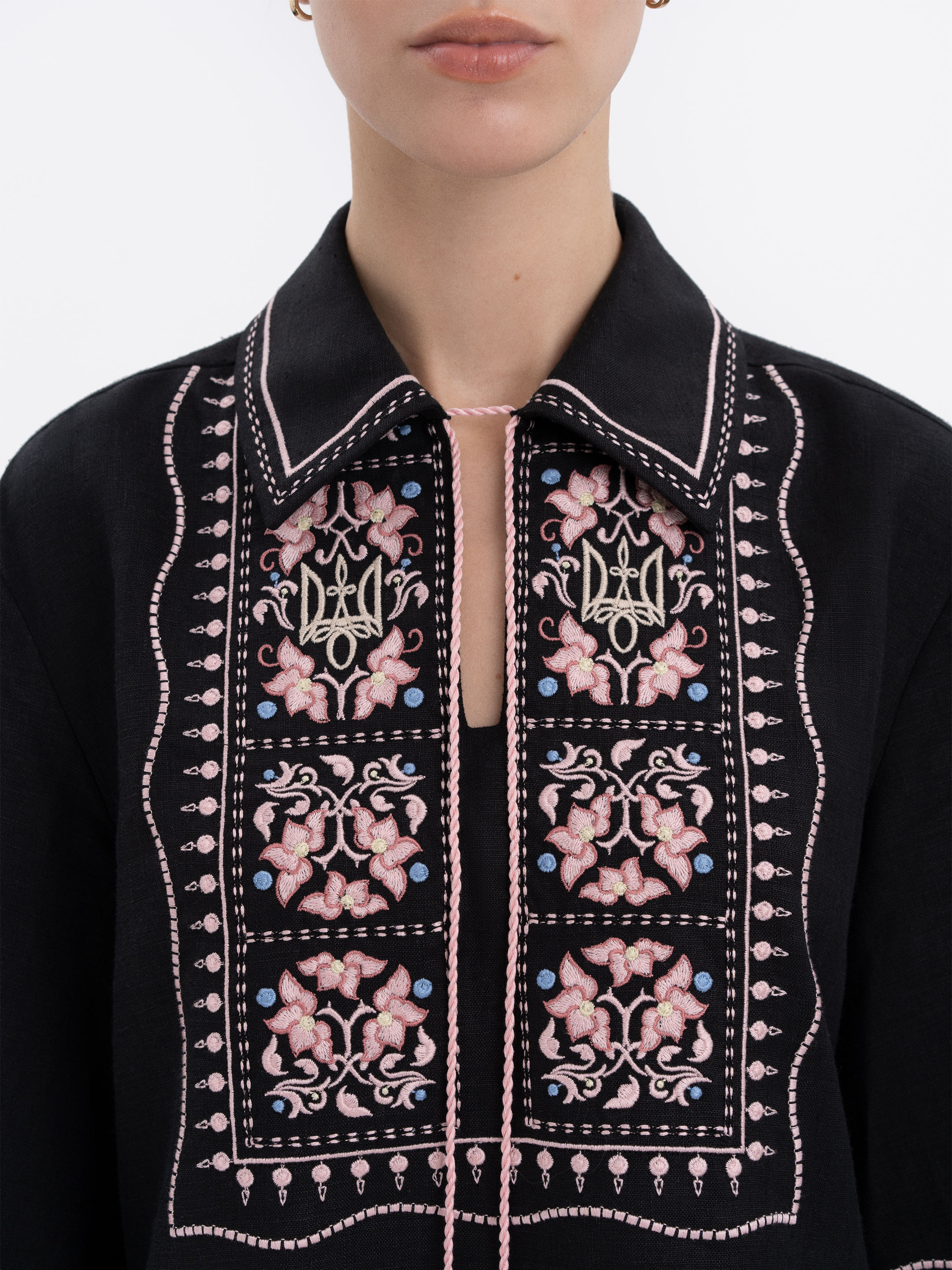 Black shirt with colorful embroidery "Polysk" photo
