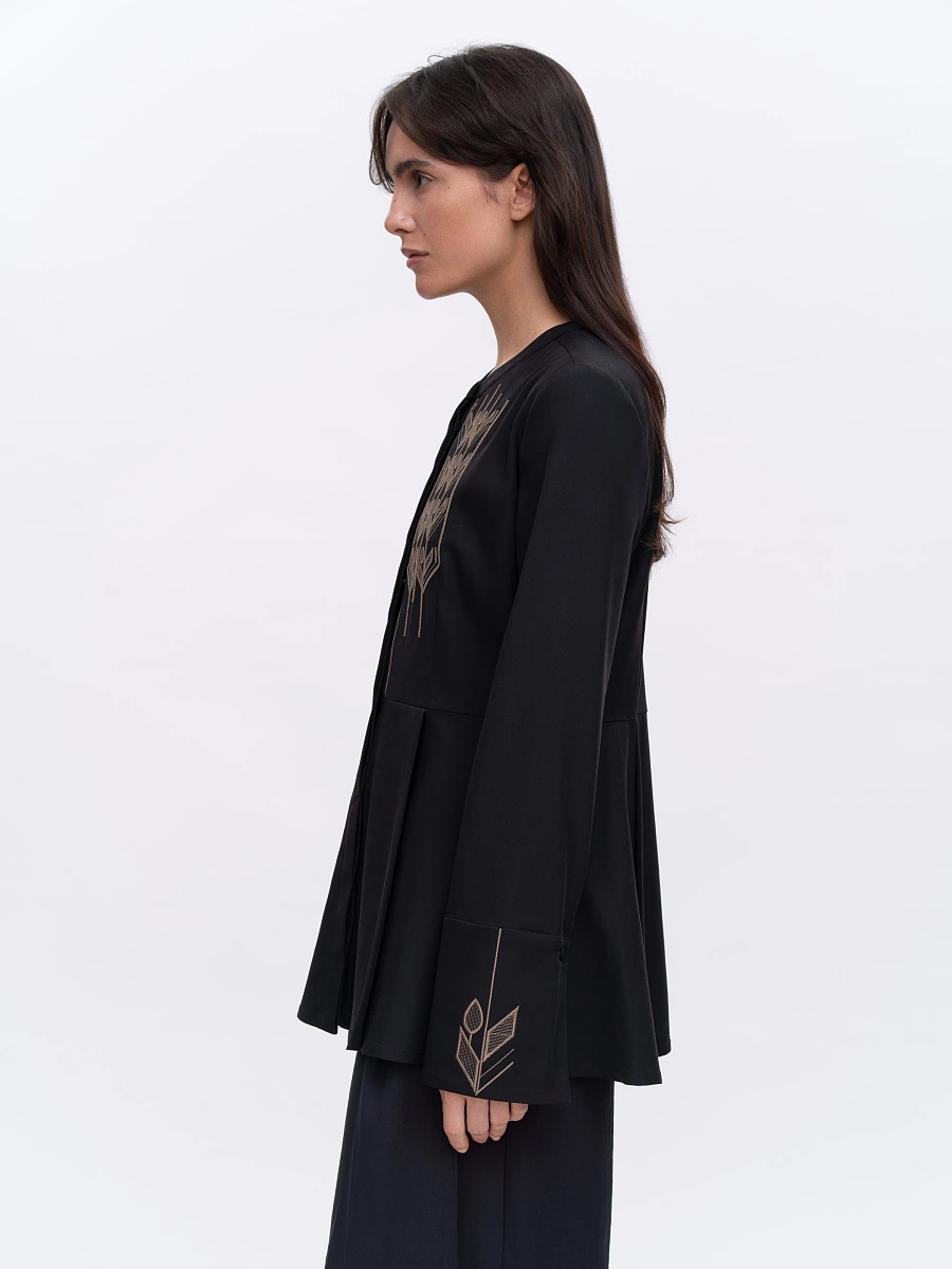 Light Embroidered Shirt "Nyva svitla" — Black