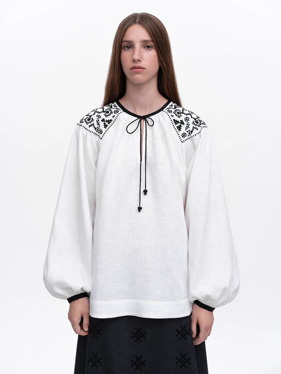 Embroidered shirt "Izola" black — White