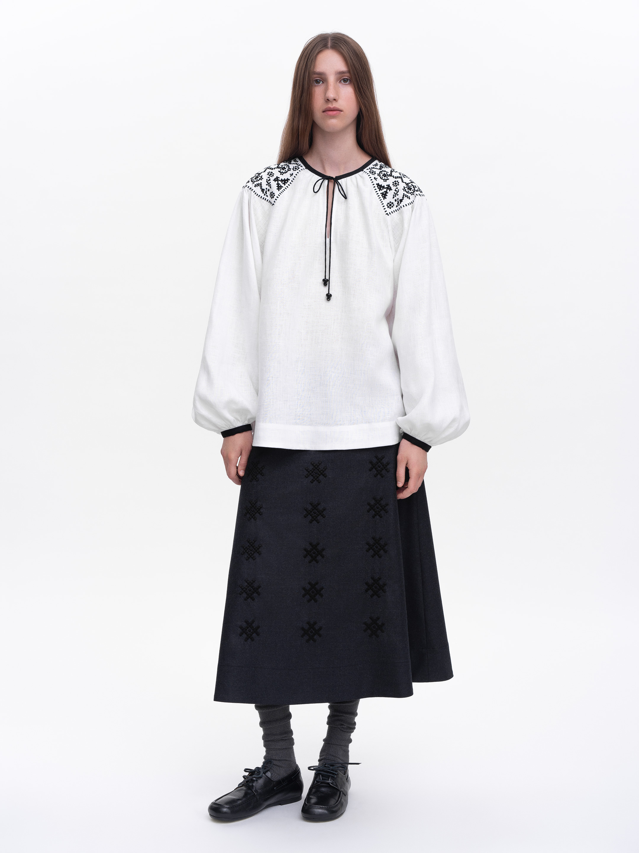 Embroidered shirt "Izola" white choose