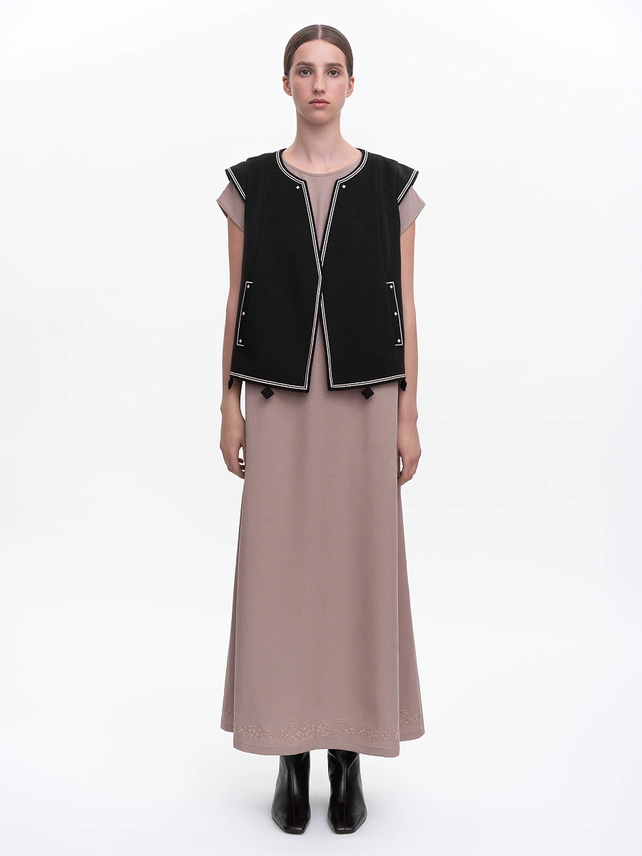 Milk embroidered vest "Kibchyk" — Black