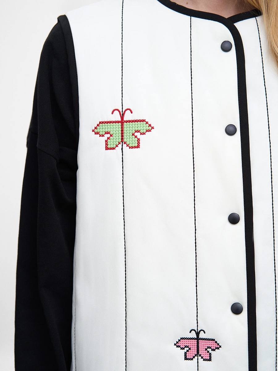 Black vest “Siayvytsia” — White