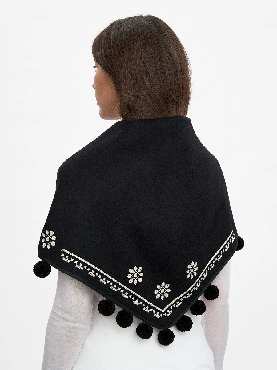 The “Vatra” scarf in red — Black