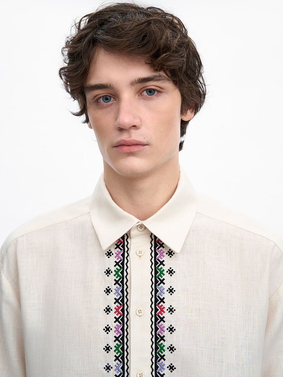 Mandrivnyk light shirt [0]