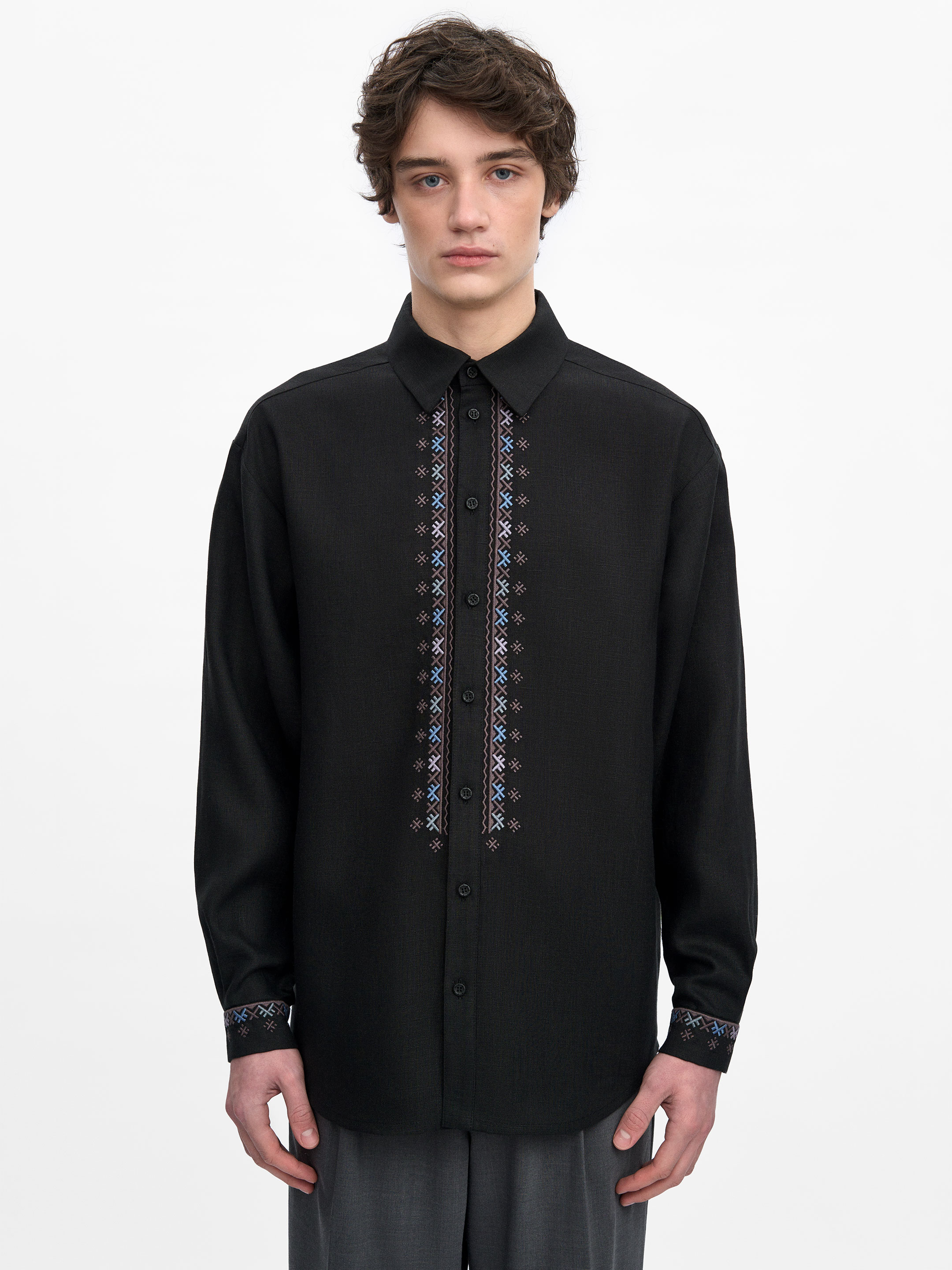 Mandrivnyk dark shirt Buy