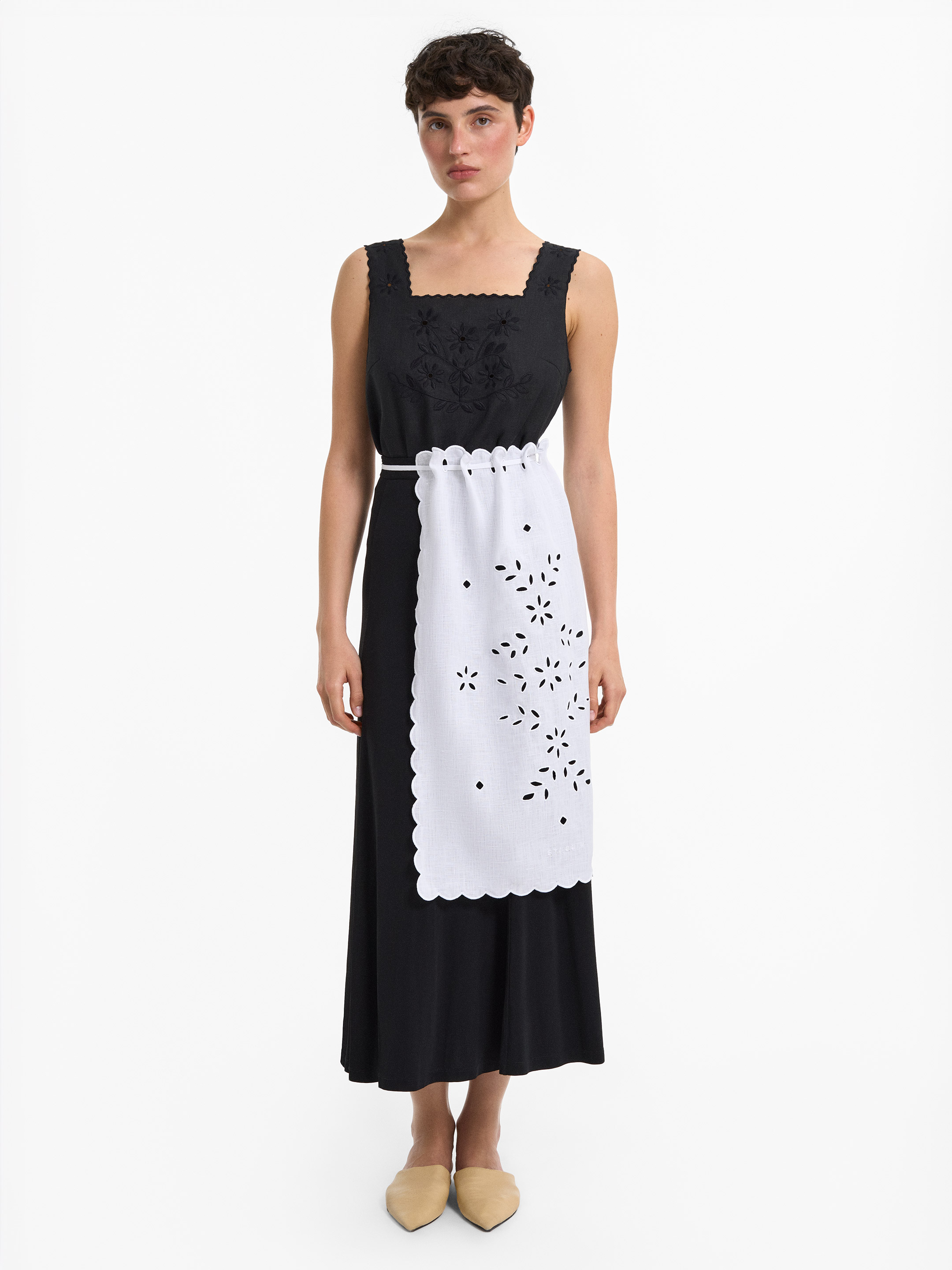 "Leskit" Multi-Way Apron & Curtain Buy
