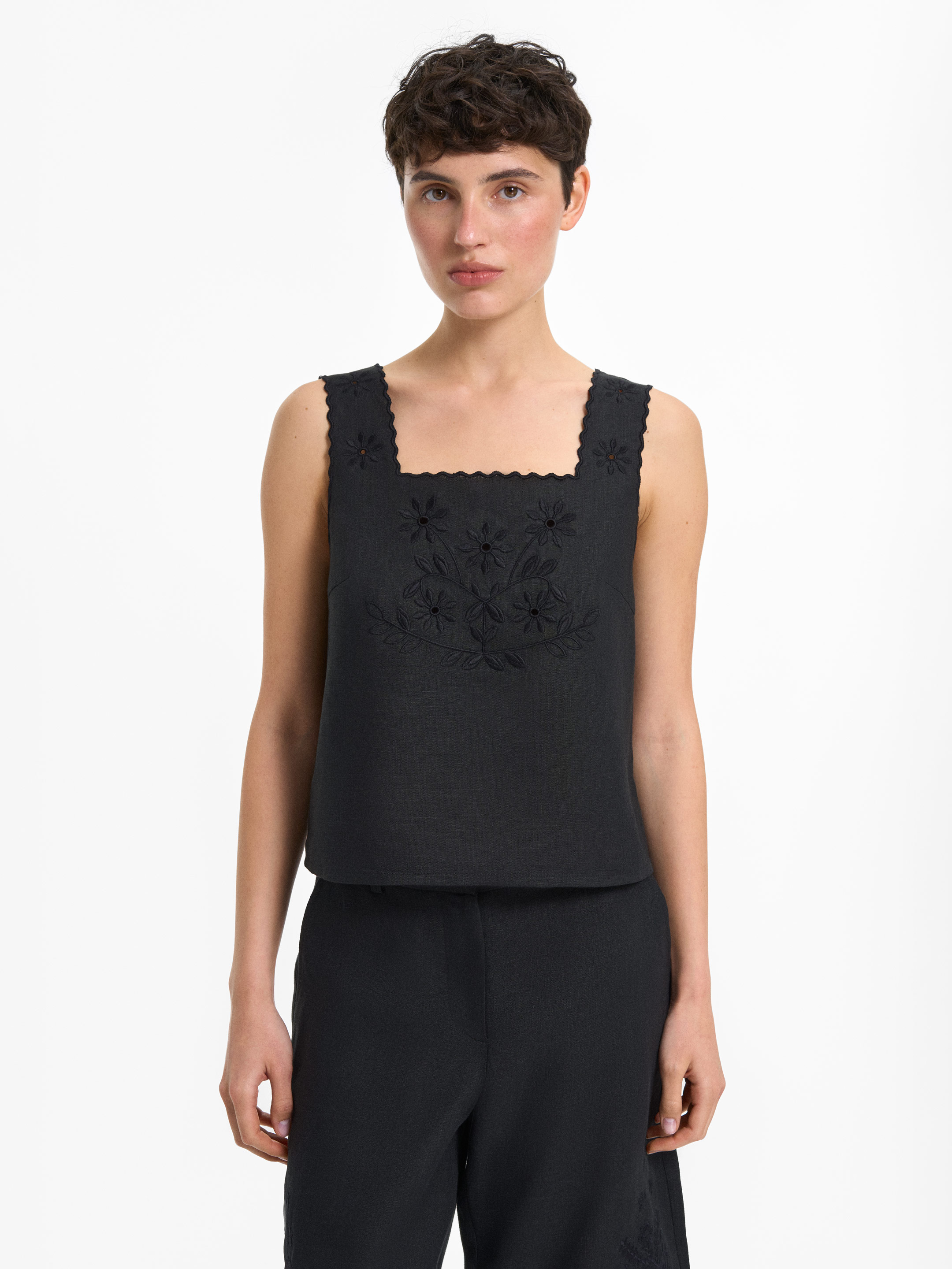 “Lelitka” Black Top Buy