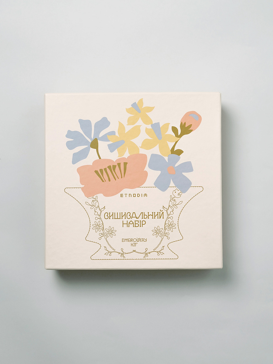"Kvitneva" round DIY embroidery napkin [0]